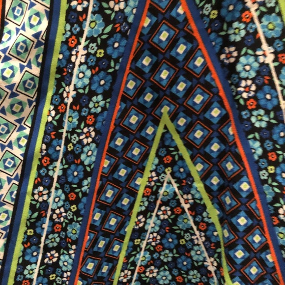 Top - Picture 3 of 3